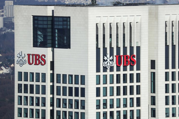 UBS, Invesco и J.P.